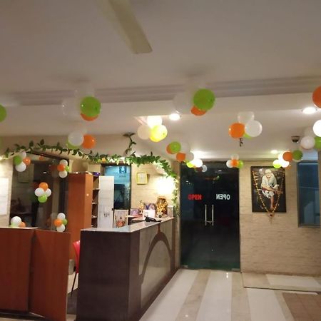 Hotel Apple Sai Residency Sirdi Kültér fotó